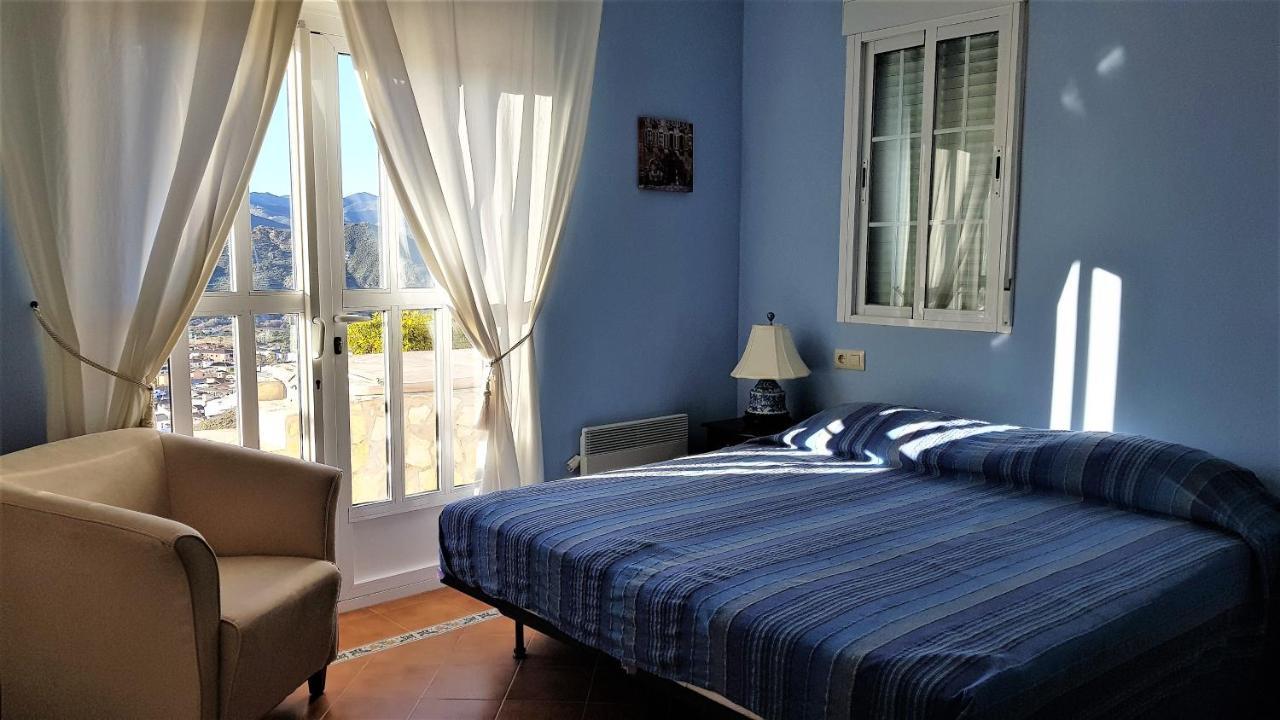 Villa Rosada - Luxurious 3-Bedroom Villa With Garden And Pool Cantoria Exterior photo