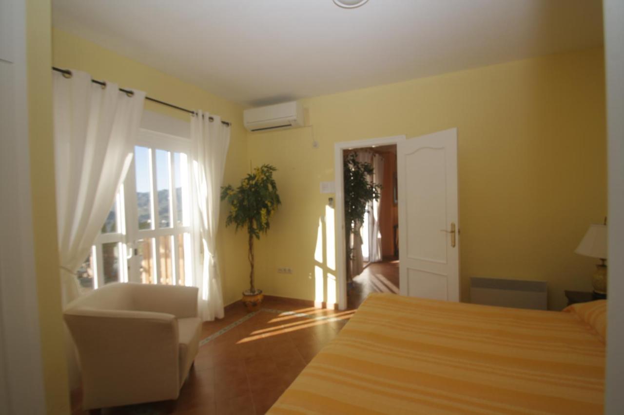 Villa Rosada - Luxurious 3-Bedroom Villa With Garden And Pool Cantoria Exterior photo